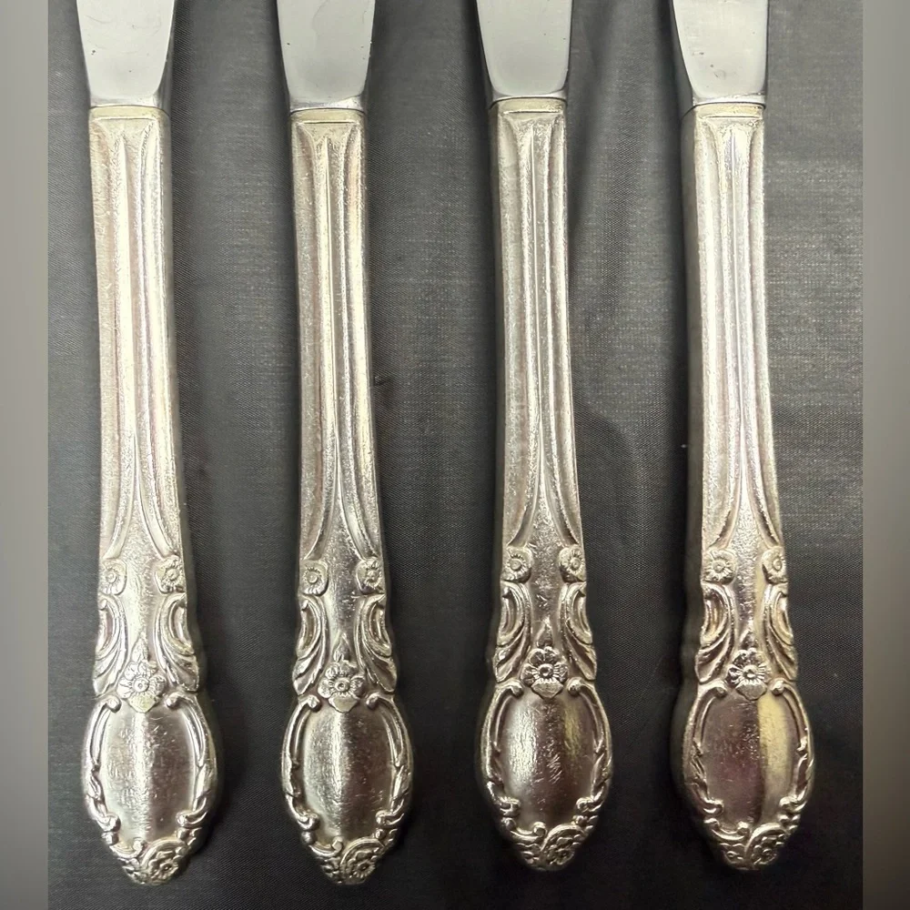 Vintage ONEIDA SILVER Park Lane-Chatelaine-Dowry (Silverplate) Lot‎ of 4 Knives